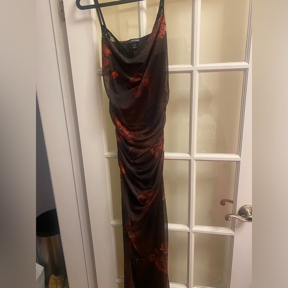 Pretty little thing floral lace cup maxi US 6 NWT - Picture 4 of 6